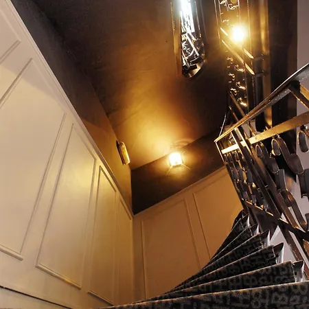 Western De La Breche