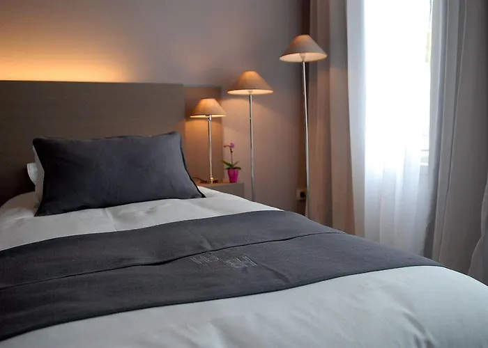 Hotel Western De La Breche