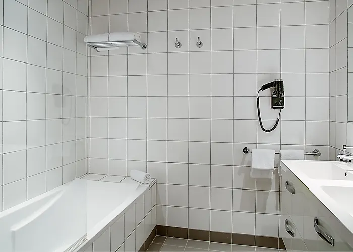 Western De La Breche Hotel