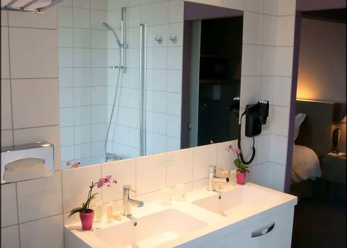 Western De La Breche Niort